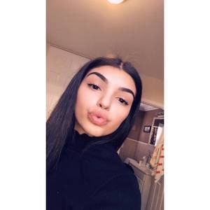 Meet your Posher, Nicole